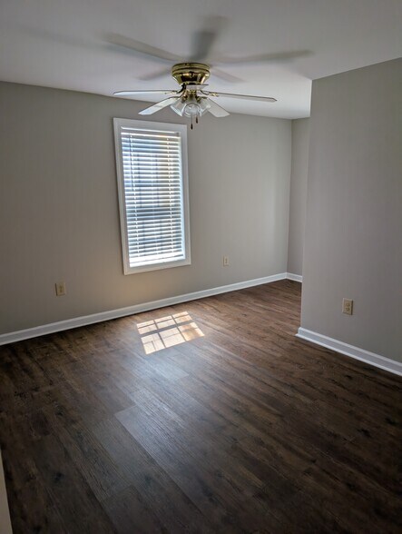 Building Photo - 6089 Braxton Rd