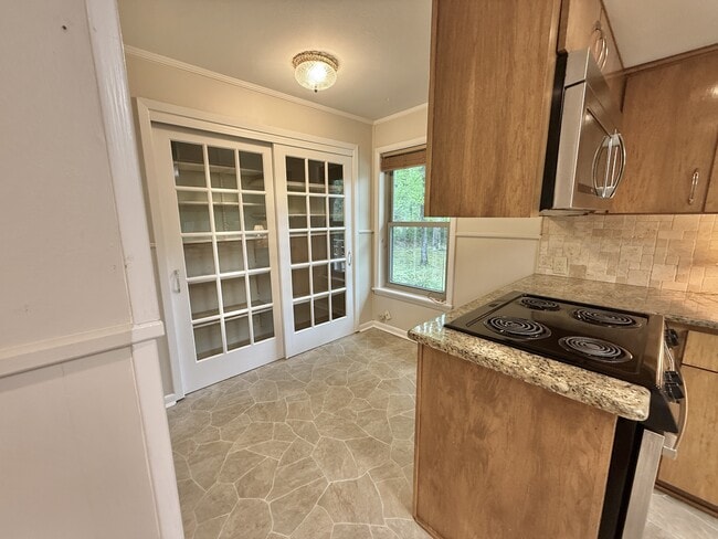 Building Photo - 102 Blueridge Pl