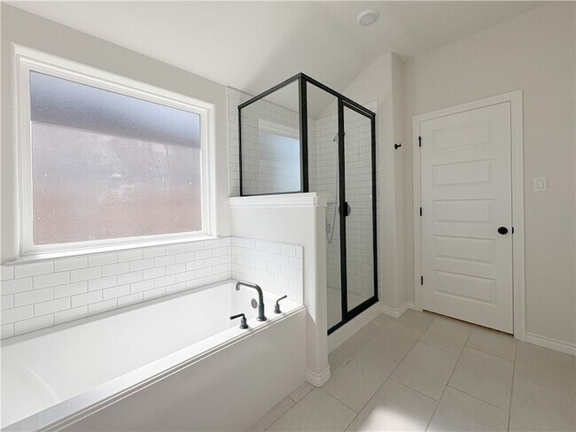 Building Photo - 5930 Eldora Dr