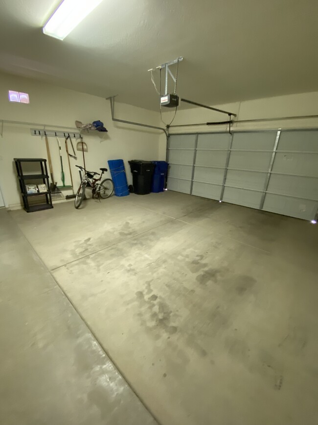 Building Photo - 6579 S Classic Way
