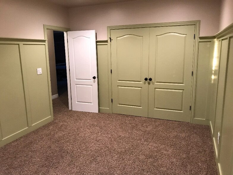 Building Photo - 82 N 3475 W