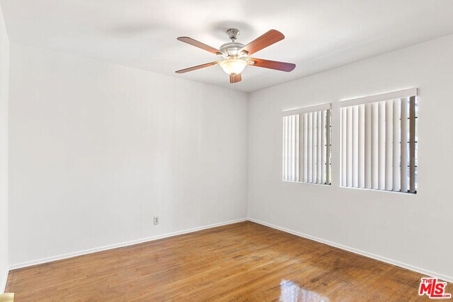 Building Photo - 1124 San Rafael Ave