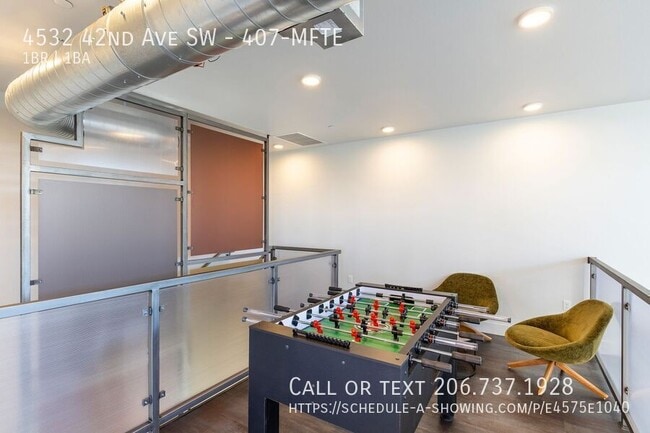 Building Photo - 4532 42nd Ave SW