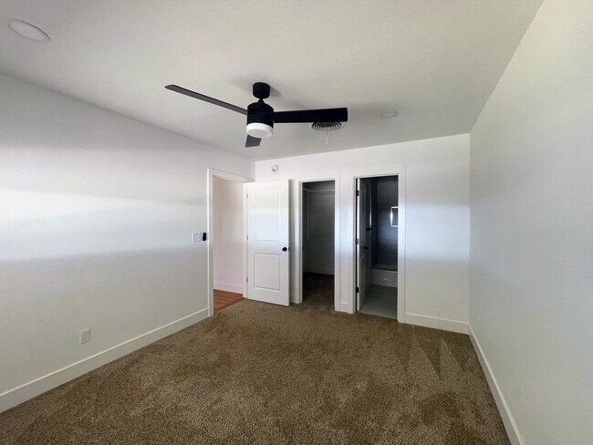 Building Photo - 207 N 17th St