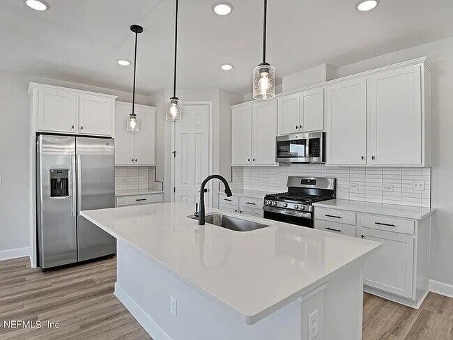 Building Photo - 73 Cedar Elm Wy