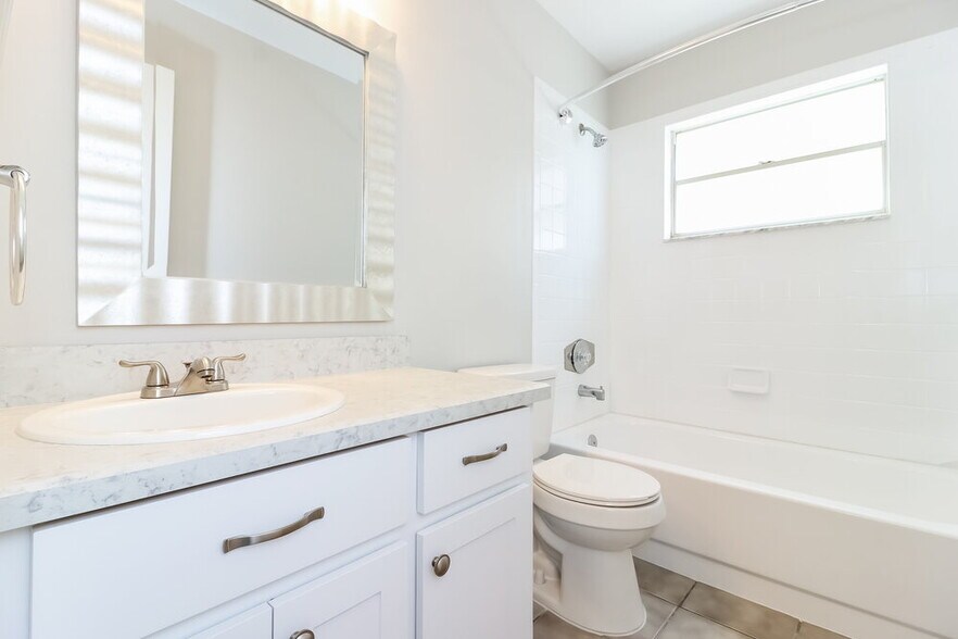Building Photo - 227 Belfort Pl