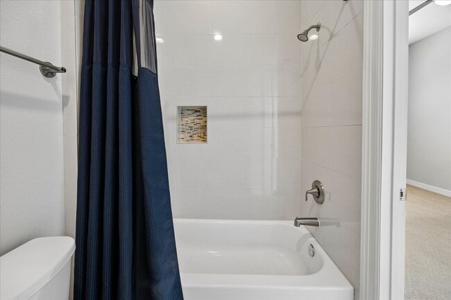 Building Photo - 1613 Crockett St