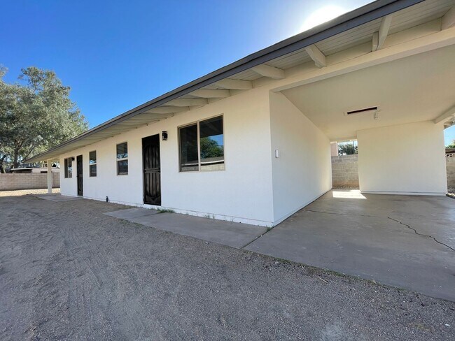 Building Photo - Charming 1 bed 1 bath in great location!