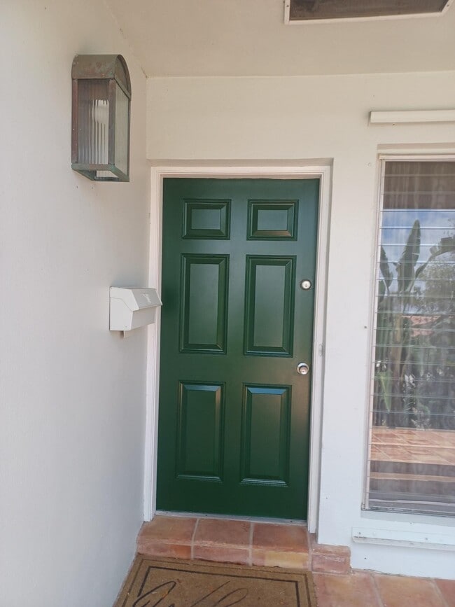 Building Photo - 1132 SW 3rd St