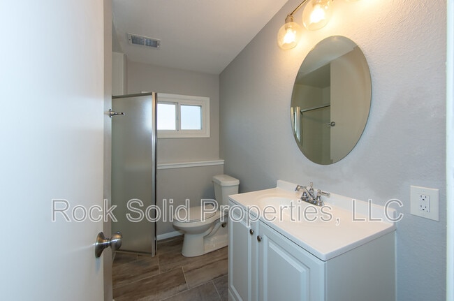 Building Photo - 5450 Atlantic Dr