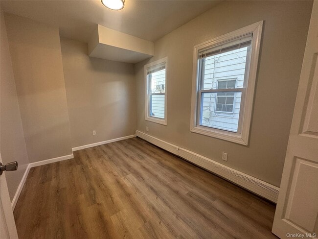 Building Photo - 621 2nd St