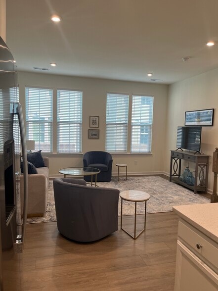 Open Den - 6300 Cleburne Ct