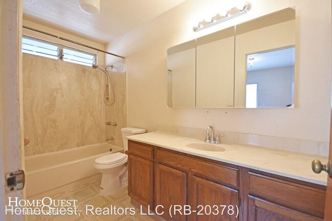 Building Photo - 3 br, 2.5 bath House - 98-499 Pono Street