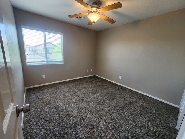 Building Photo - A Beautiful 3 Bedroom 2 story home in SW. ...