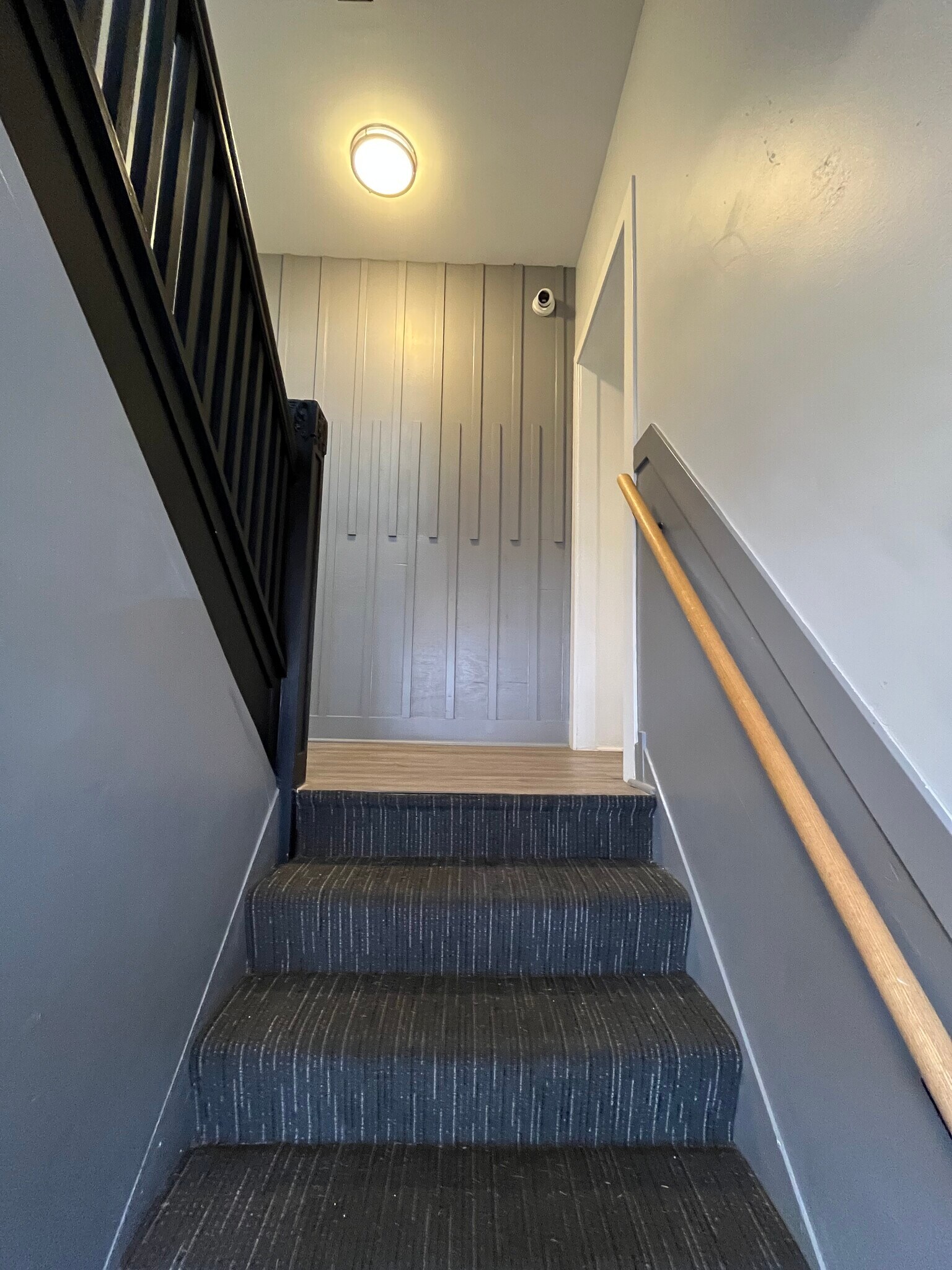 Building Photo - 5033 W Wabansia Ave