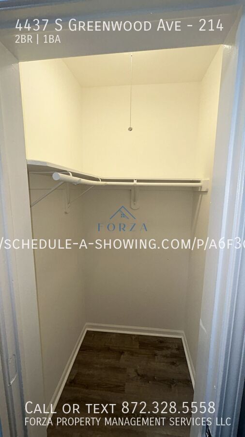 Building Photo - 4437 S Greenwood Ave