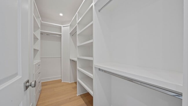 Building Photo - 714 Meditation Ln