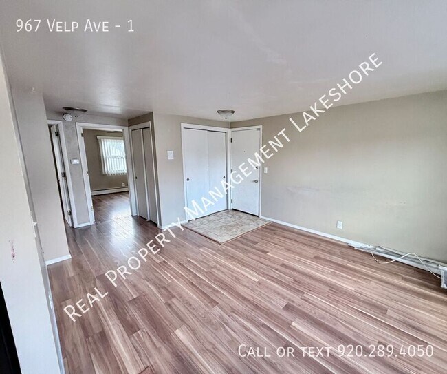 Building Photo - 967 Velp Ave