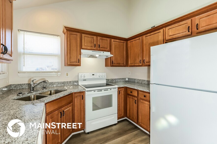 Building Photo - 100 Limit St