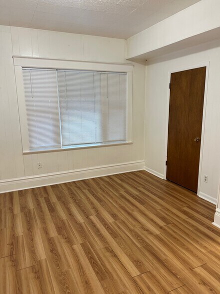 Bedroom - 251 E Broadway