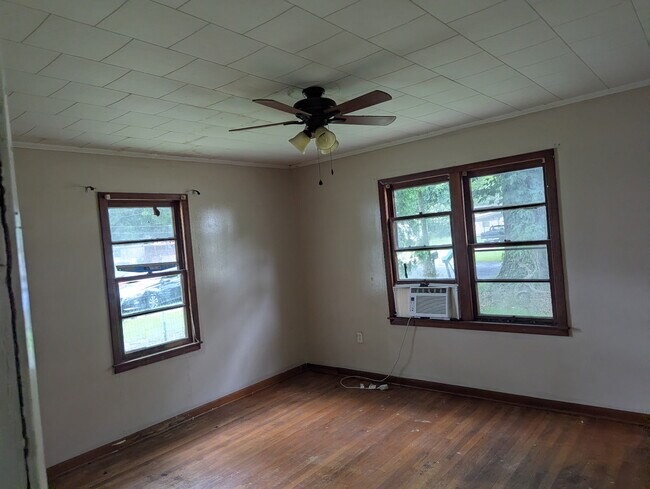 Building Photo - 1818 Par Rd 1-391