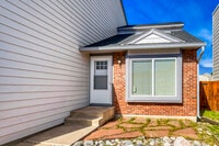 Building Photo - 8420 Ilex Dr