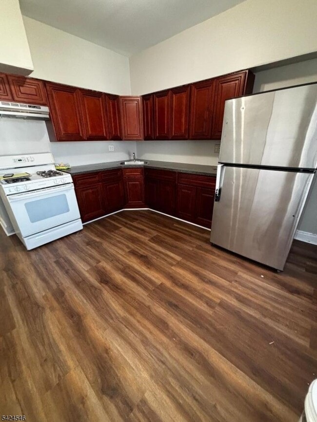 Building Photo - 203 Lawrence St