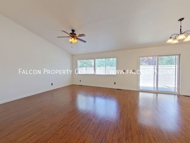 Building Photo - 4198 Vernal Cir