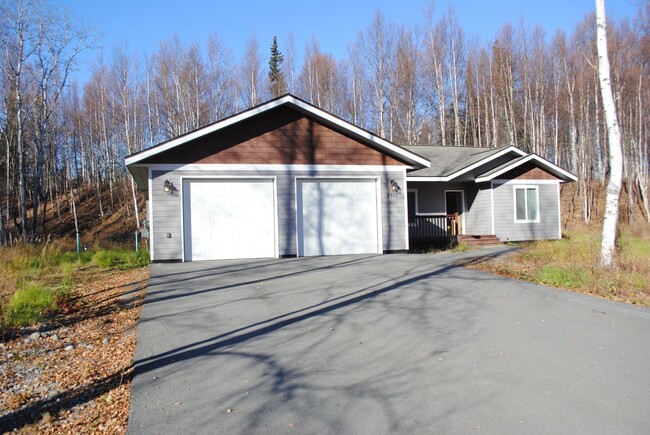 Building Photo - Beautiful 3 Bed 2 Bath Home in Wasilla!