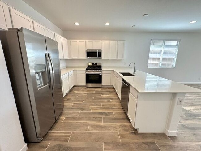 Building Photo - MOVE IN READY! New 5-Bedroom Home in Goody...
