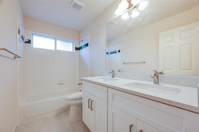 Building Photo - 4621 Gardenia Way