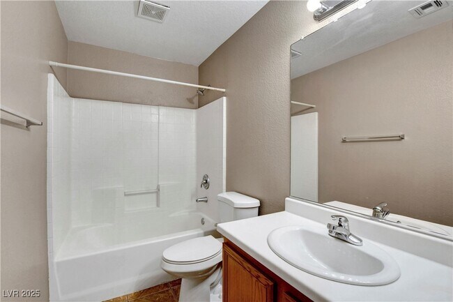 Building Photo - 1259 Black Cherry St