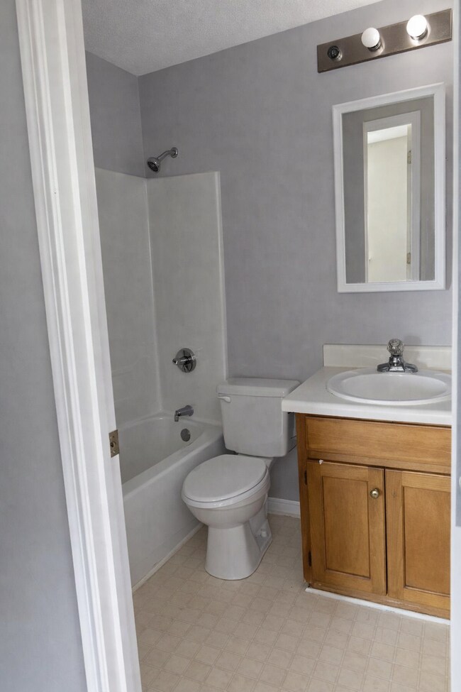 Building Photo - 4386 Thrasher Cir