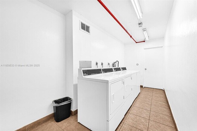 Building Photo - 2401 Collins Ave