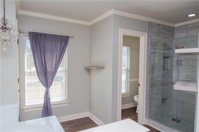 Building Photo - 118 Fox Run Dr