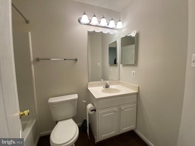 Building Photo - 8484 Pattette Pl