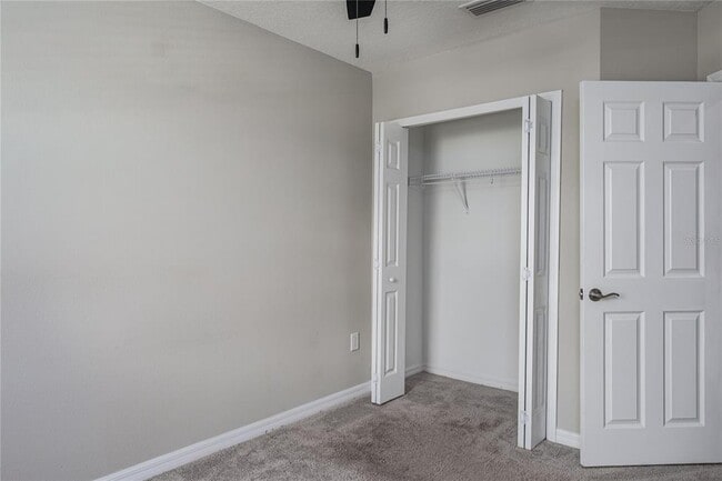 Building Photo - 5528 Tripoli Dr