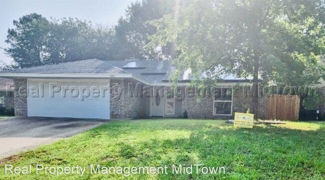 Primary Photo - 3 br, 2 bath House - 703 Matthews Ct.
