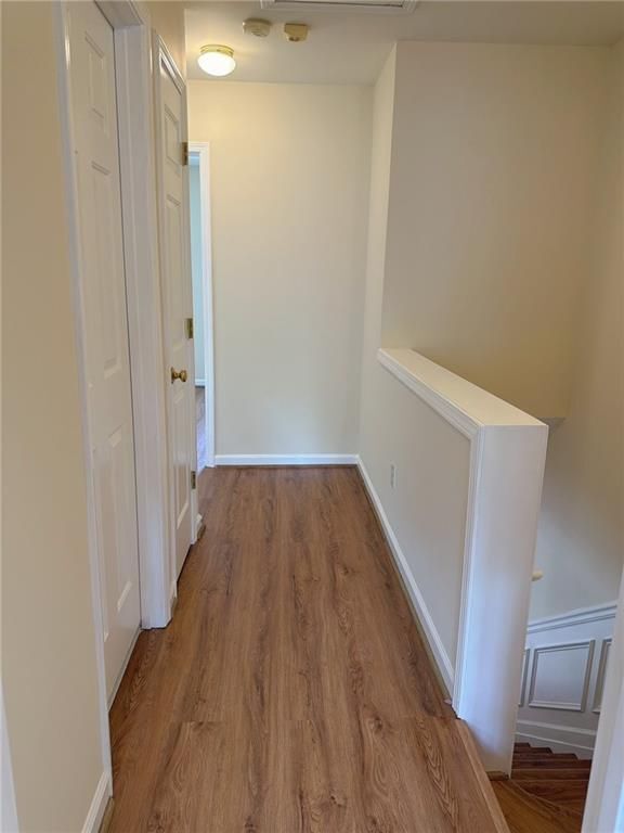 Building Photo - 4012 Howell Park Rd