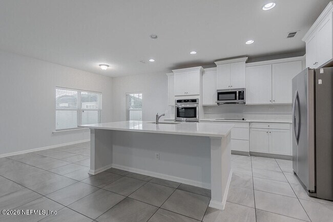 Building Photo - 1492 Autumn Pines Drive
