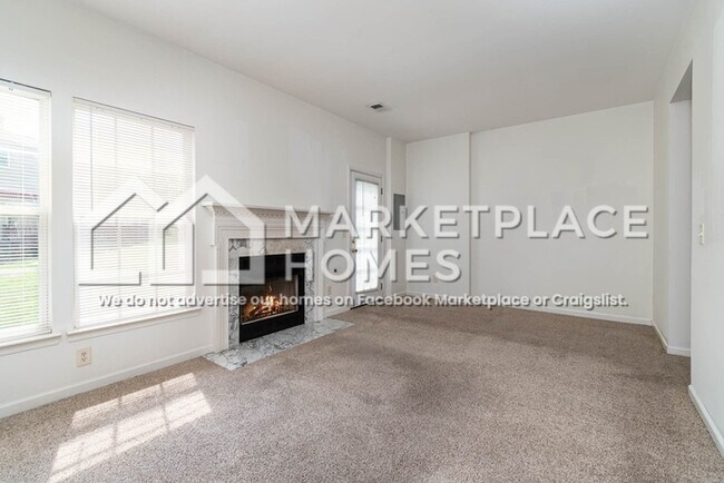 Building Photo - 5170 Hickory Hollow Pkwy