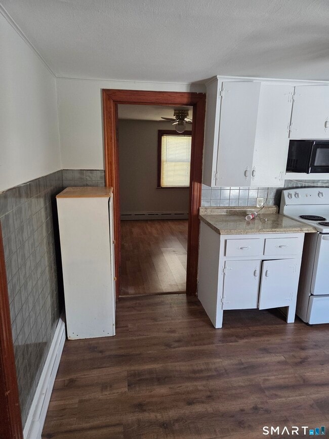 Building Photo - 1372 New Haven Rd