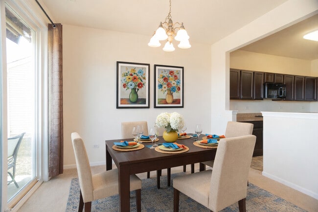 Building Photo - 13340 Mockingbird Ct