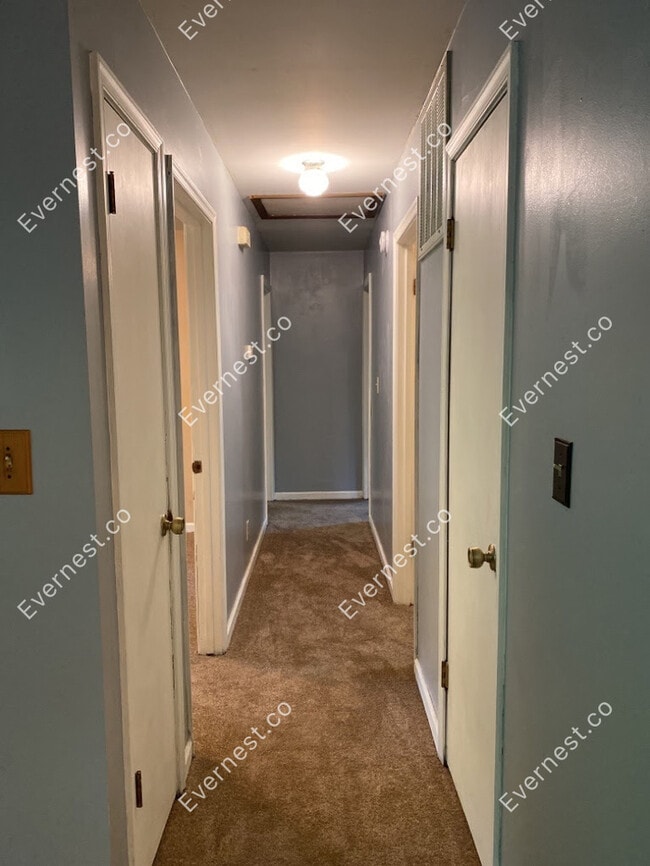 Building Photo - 13408 Wilderness Park Dr