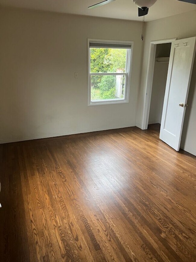 Building Photo - Cute Berkeley Single Family House