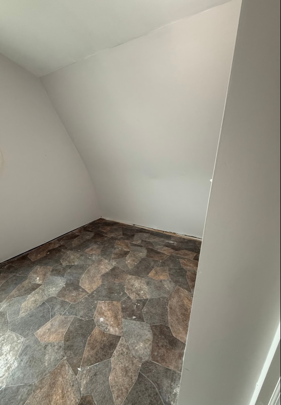 Building Photo - 1114 N Karlov Ave