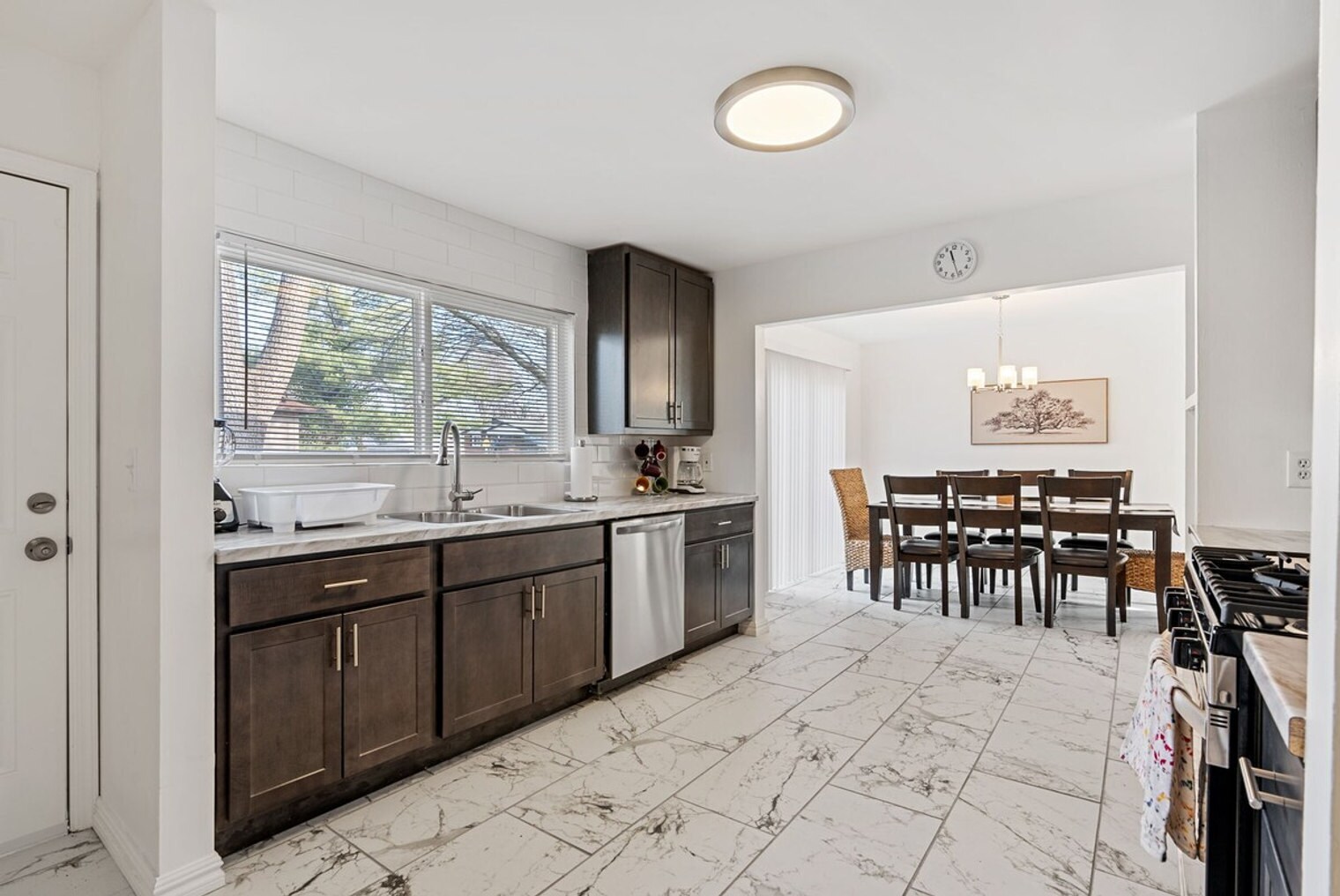 Building Photo - 3691 Salazar Dr
