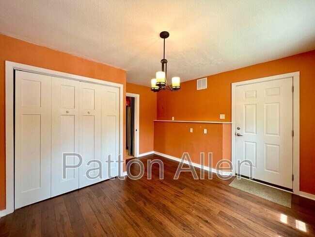 Building Photo - 101 Firwood Ct