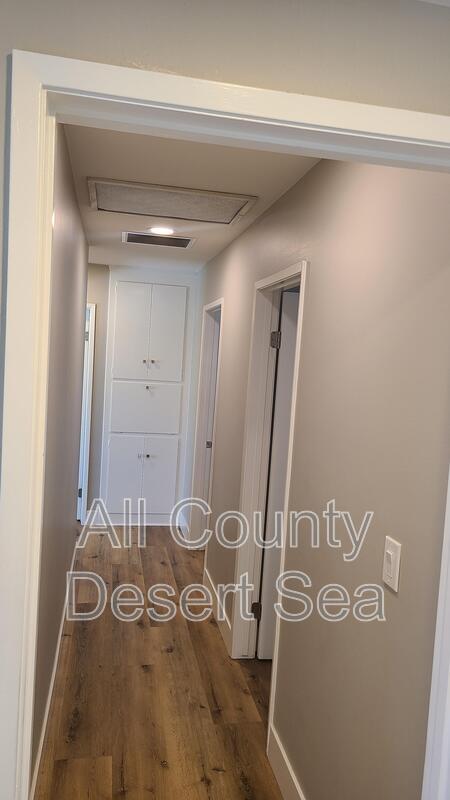 Building Photo - 17080 Buttonwood St