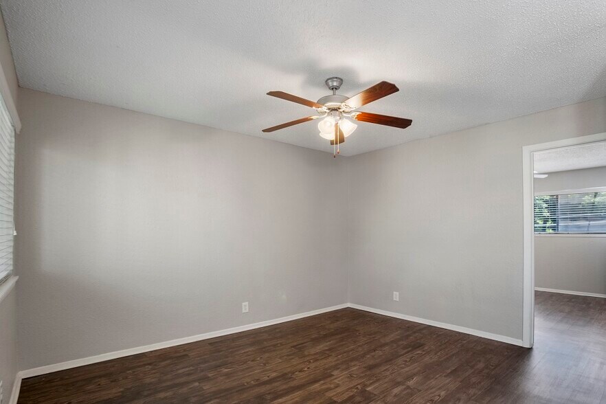 Building Photo - 2804 Rio Grande St